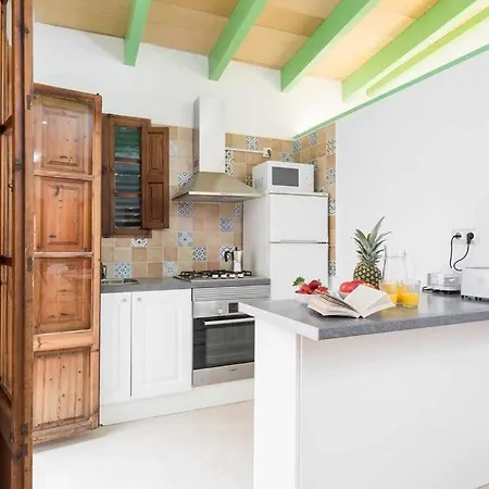 Maca, Adosado Centro Appartamento Campanet